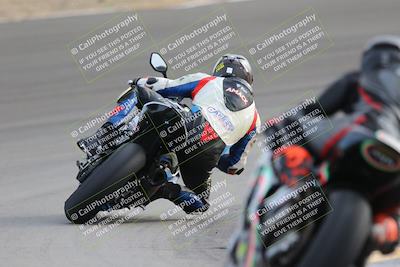 media/Dec-17-2022-SoCal Trackdays (Sat) [[224abd9271]]/Turn 10 Backside (120pm)/